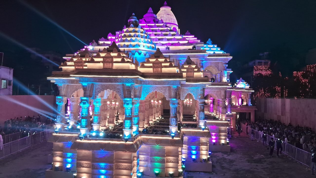 दुर्गा पूजा 2026: 10 अक्टूबर को महालया, कोलकाता में 21 अक्टूबर को सिंदूर खेला; देखें पूरा कैलेंडर