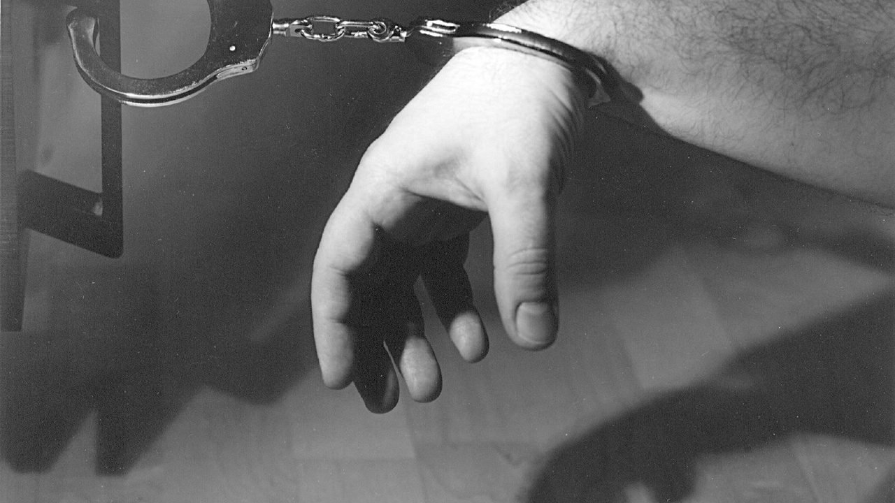 फिरोजाबाद: पोस्टमार्टम रिपोर्ट से खुला युवक की मौत का राज, पुलिस ने पत्नी को हत्या के आरोप में किया गिरफ्तार