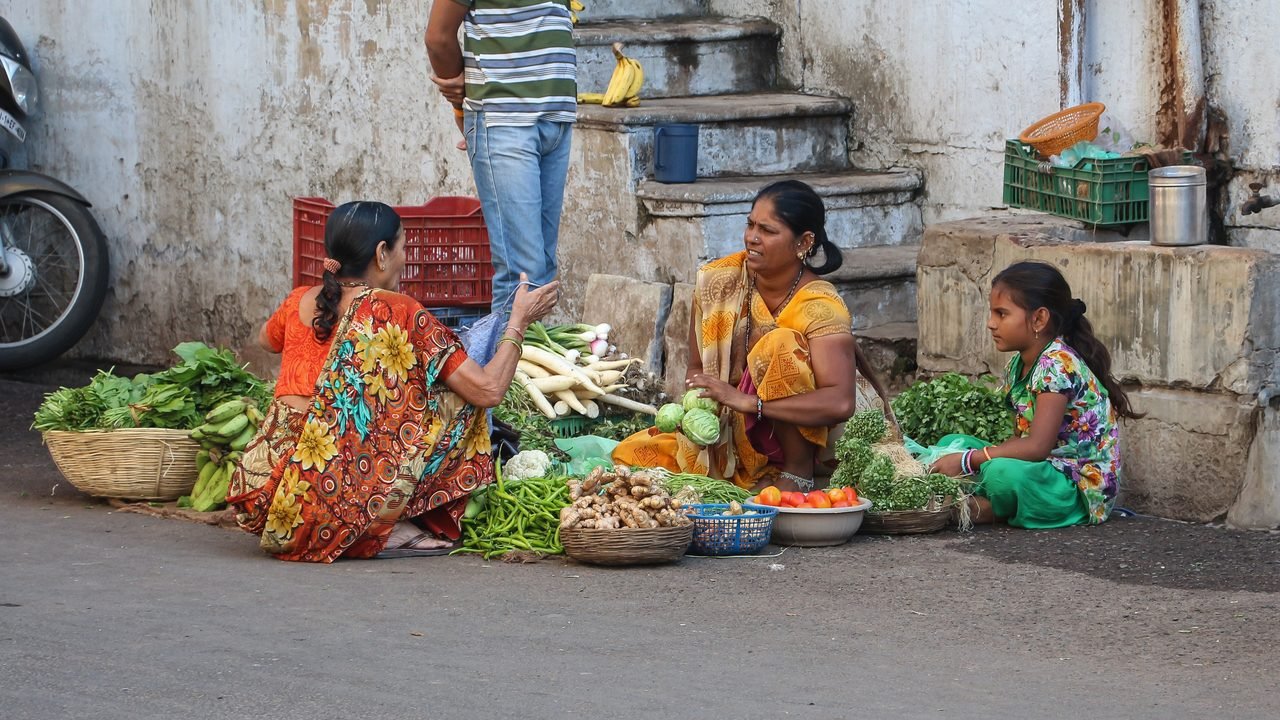 अगस्त में खुदरा महंगाई बढ़कर 4.82% पर पहुंची, अदरक-प्याज़-लहसुन के दामों ने बढ़ाई चिंता