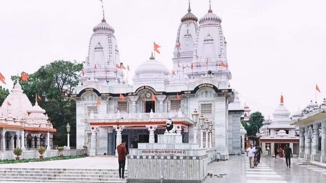 डीआईजी को फोन कर अयोध्या के राम मंदिर और गोरखनाथ मंदिर को उड़ाने की धमकी